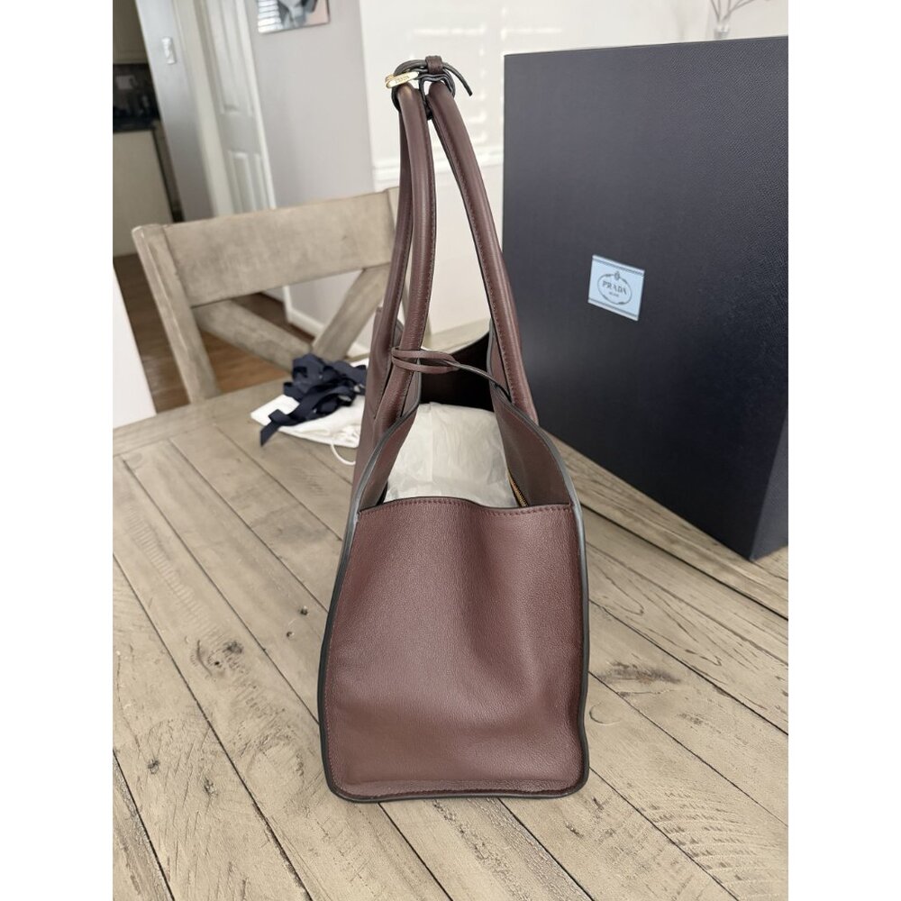 PRADA Large leather tote bag Briarwood Chocolate Brown Leather - Picture 10 of 16